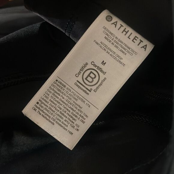 Athleta Accelerate Crop Black Leggings M - Picture 6 of 6